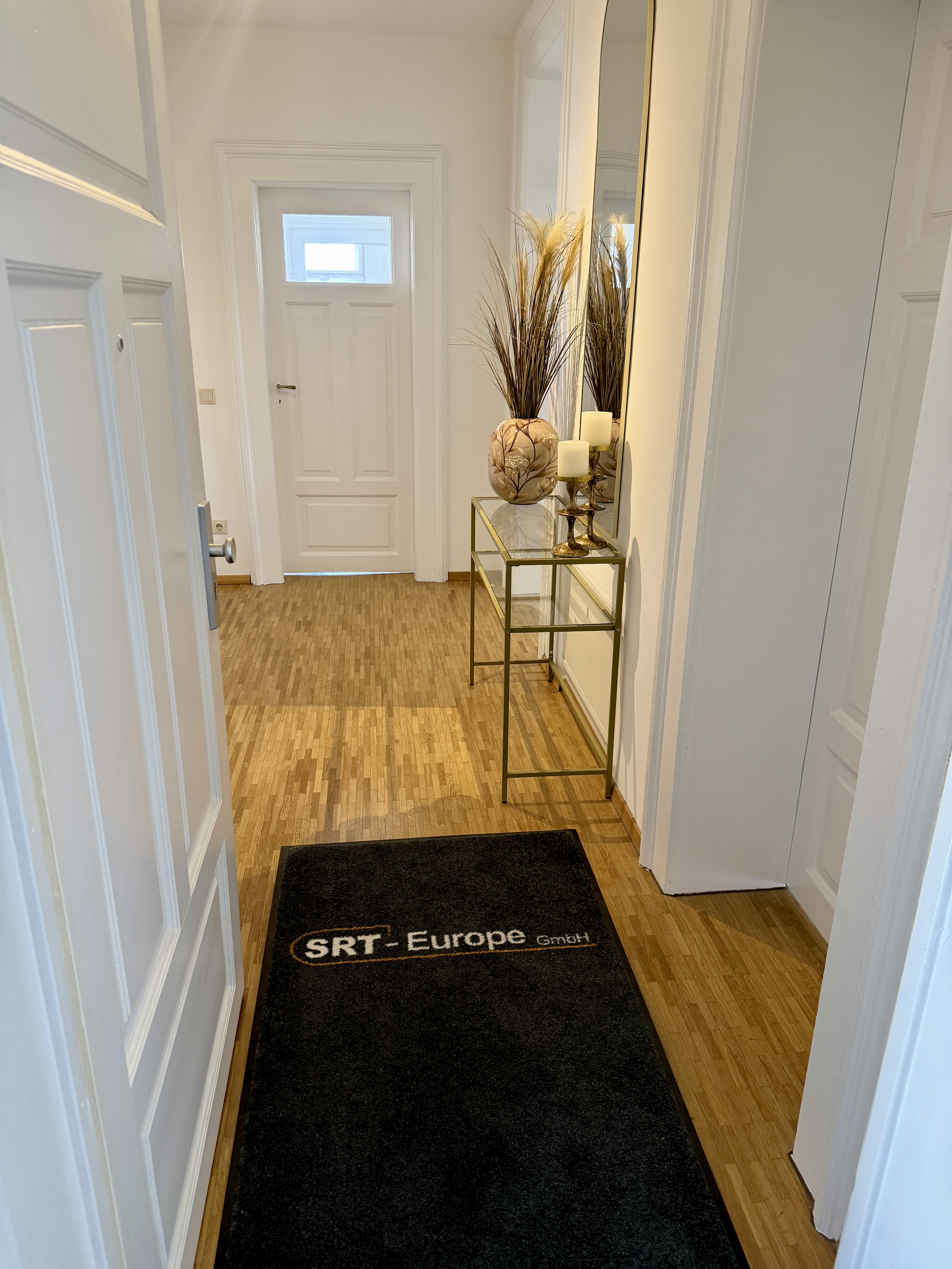 SRT Europe GmbH – Eingangsbereich Goldankauf